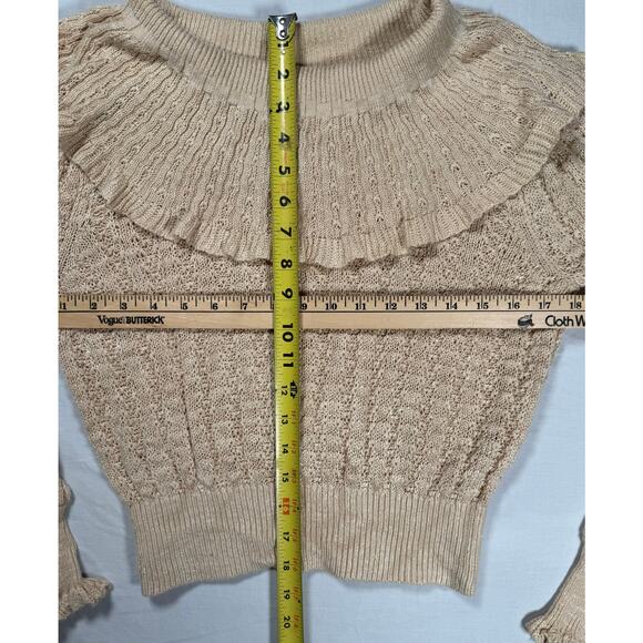 Free People Crazy In Love Ruffle Sweater Beige Size MED Ruffle Sleeve - Picture 8 of 10